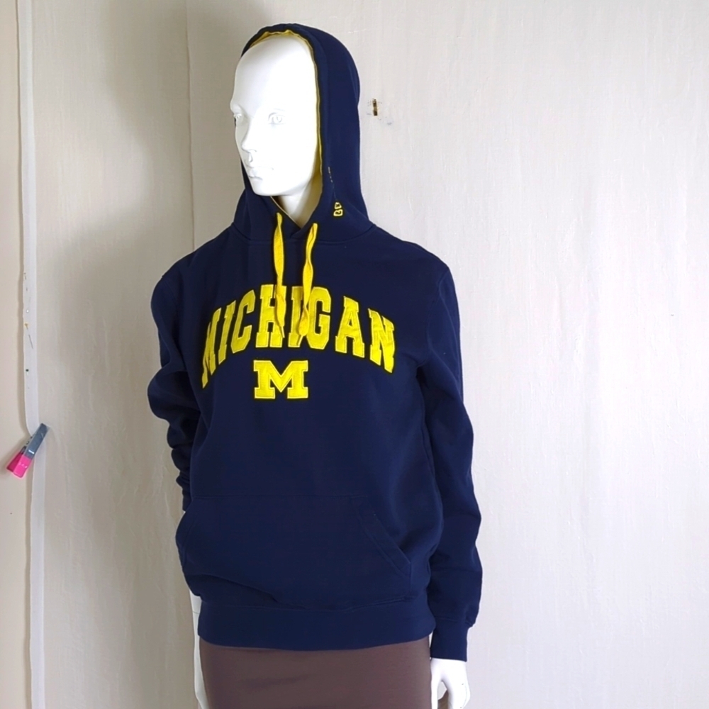 Michigan University Wolverines Hoodie Size Small - Picture 5 of 11